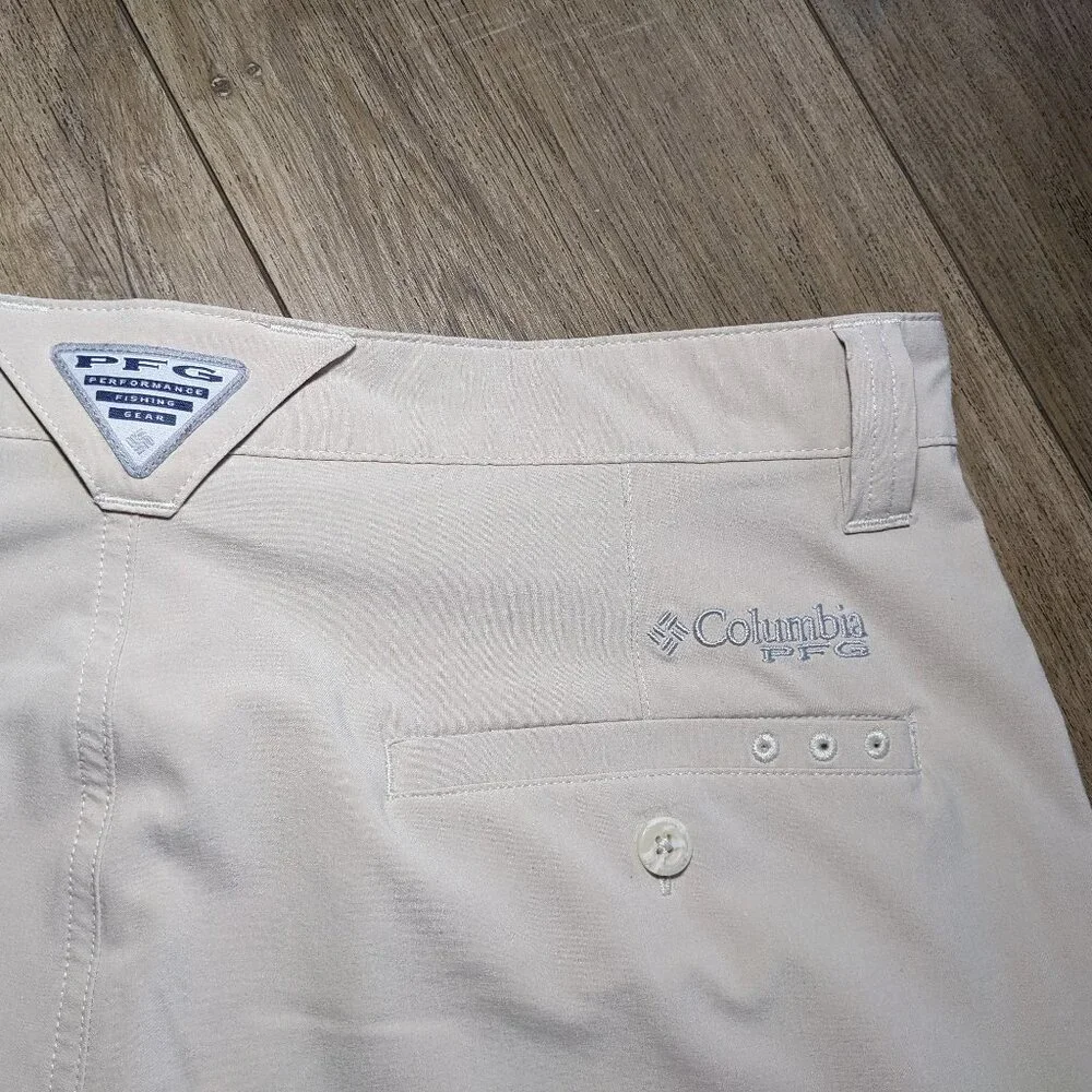 Columbia PFG Chino Shorts Men's 36x10 Khaki Beige Omni-Shield